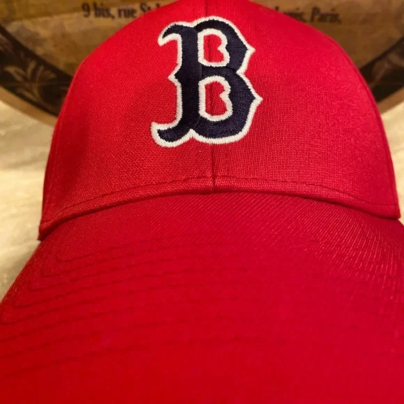 Boston Red Sox Baseball Cap - Picture 1 of 6